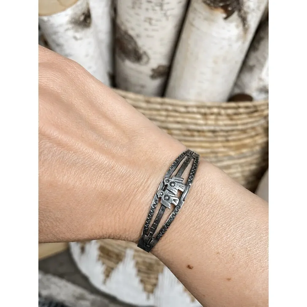 FRED HARVEY ERA Navajo THUNDERBIRD Sterling silver Cuff Bracelet Southwest Small